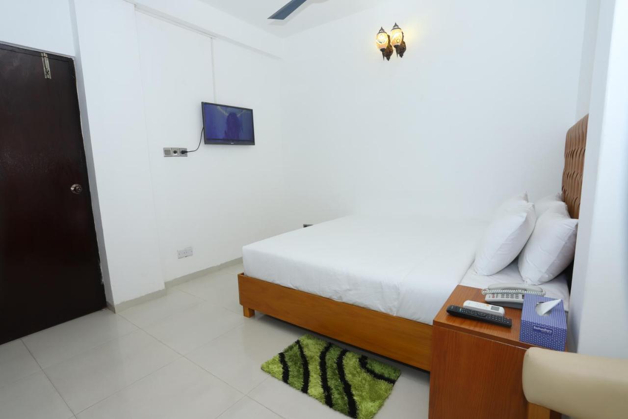 Hotel Blue Castle Dhaka Eksteriør bilde